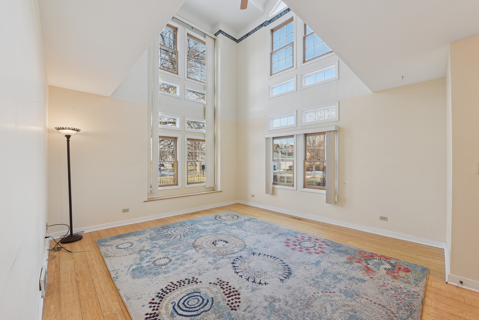 240 North Willow Road Elmhurst, IL 60126 - Photo 14 of 45 an empty room with windows