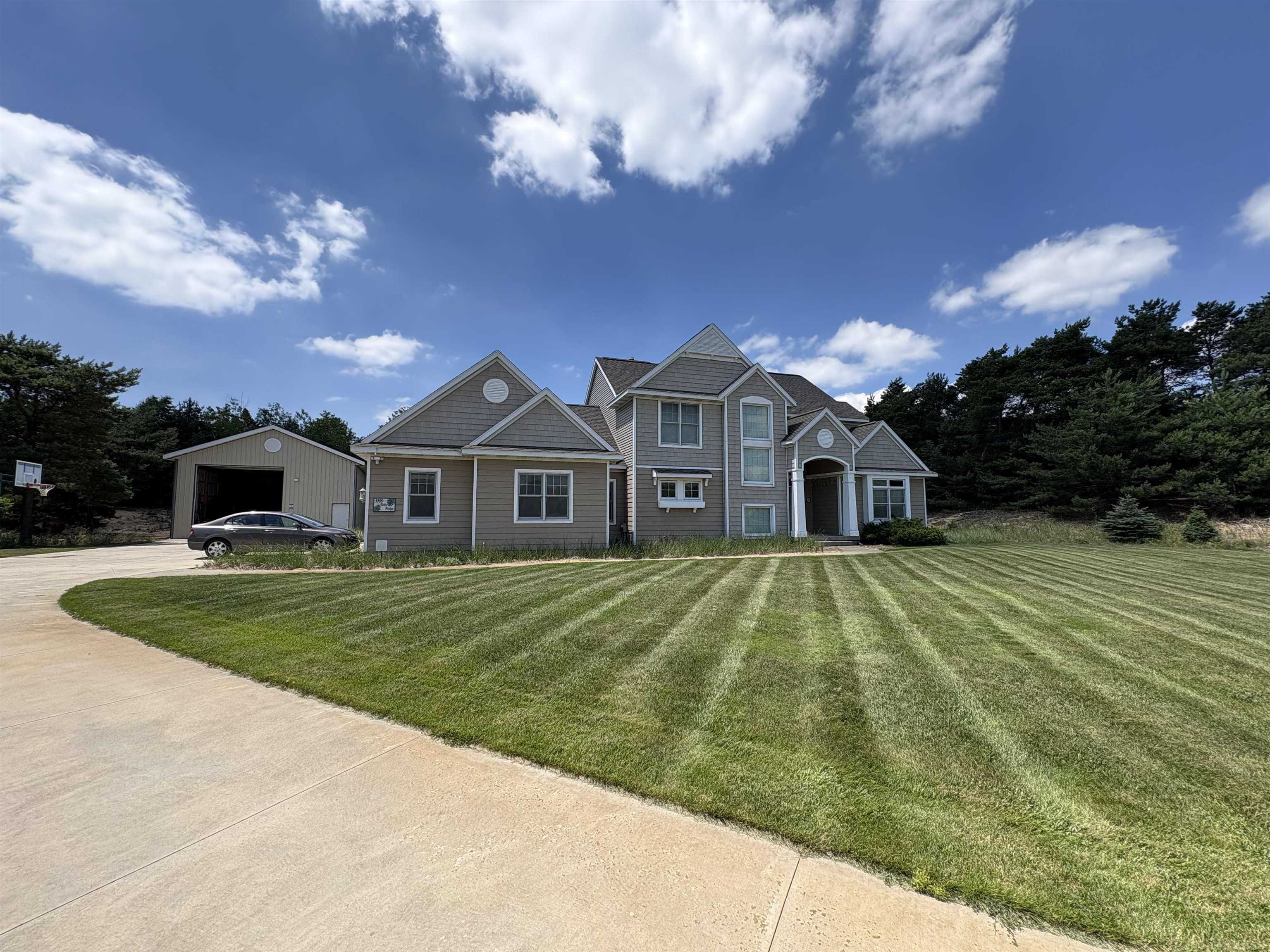 5155 Ruby Ridge Holland, MI 49424 - Photo 1 of 25