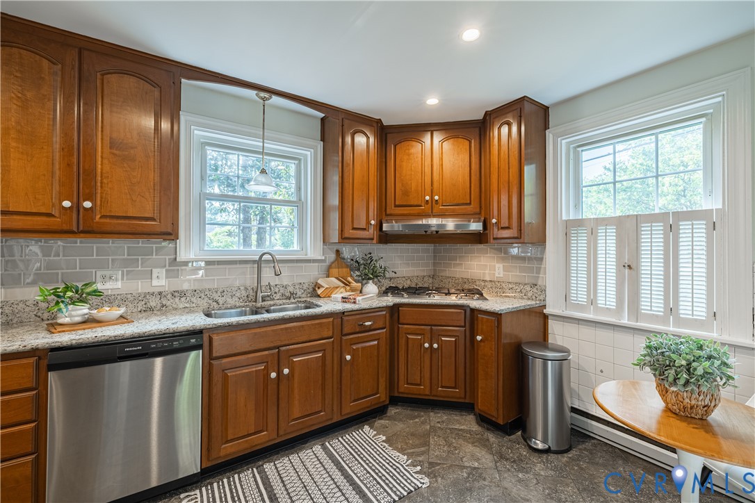 3320 Chatham Road Richmond, VA 23227 - Photo 10 of 33 Gallery Image 10