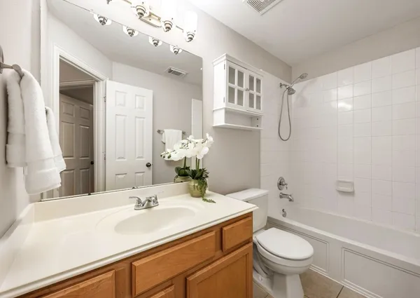 $2,450 | 18419 South Raven Shore Drive, Cypress, TX 77433