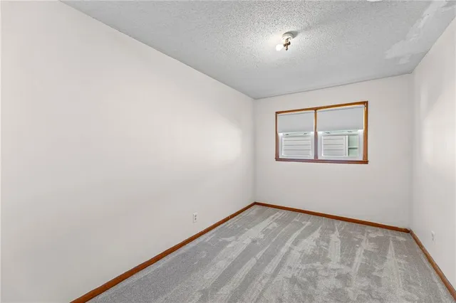 $200,000 | 1411 South Willow Street, Ottawa, KS 66067