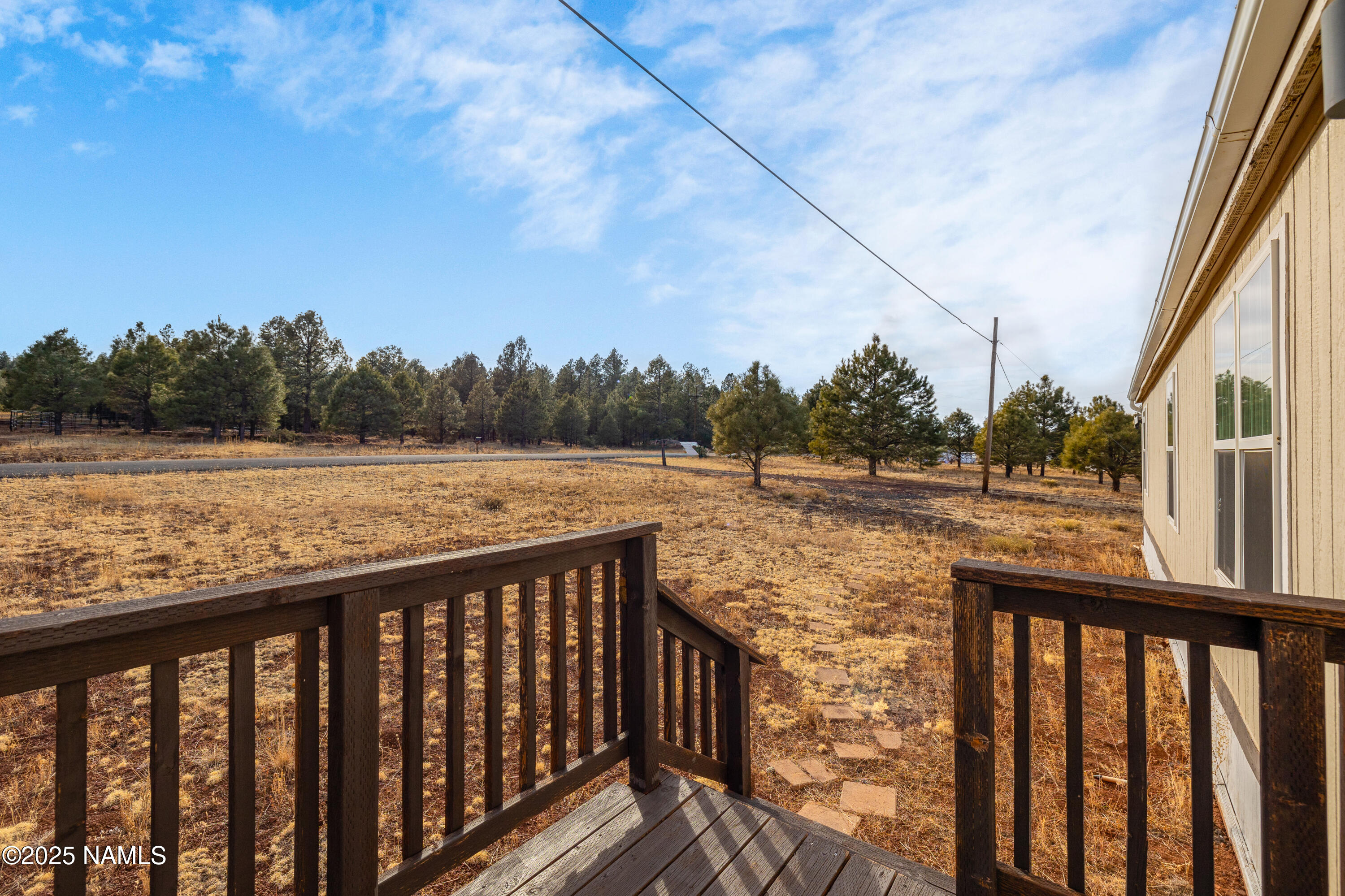 6389 Deer Farm Road Williams, AZ 86046 - Photo 3 of 23 Front deck