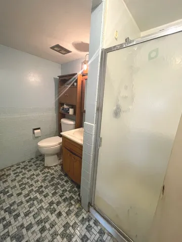 $225,000 | 5554 Linder Court, Crestwood, IL 60418