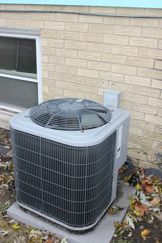 $225,000 | 5554 Linder Court, Crestwood, IL 60418