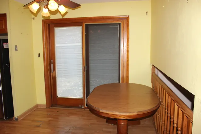 $225,000 | 5554 Linder Court, Crestwood, IL 60418