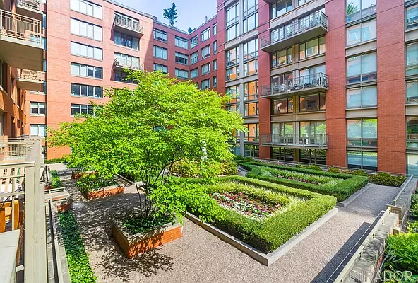 $4,000 | 60 West 23rd Street, Unit 445 | Flatiron