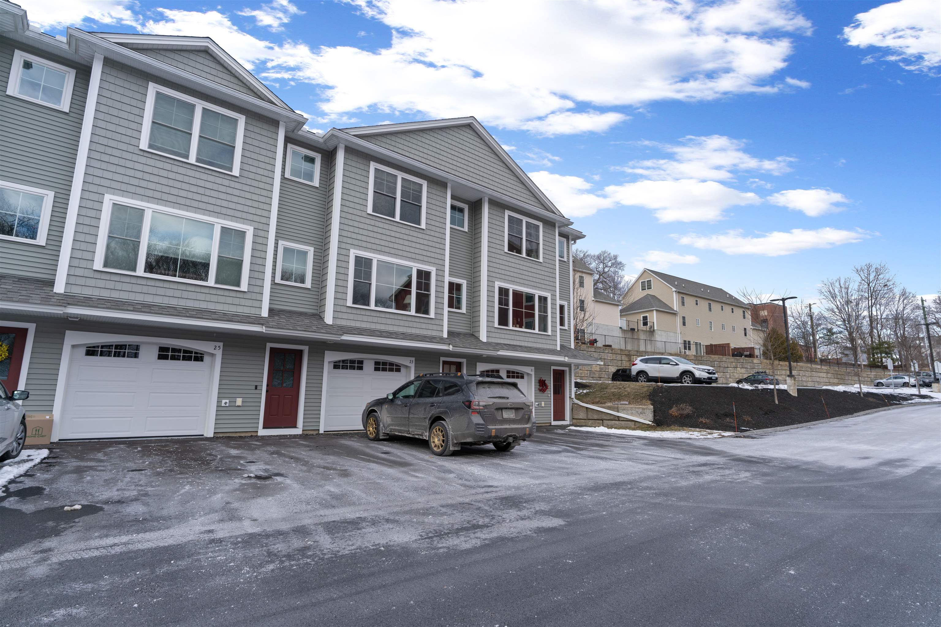 23 Fownes Mill Court, Unit 19 Rochester, NH 03867 - Photo 2 of 39