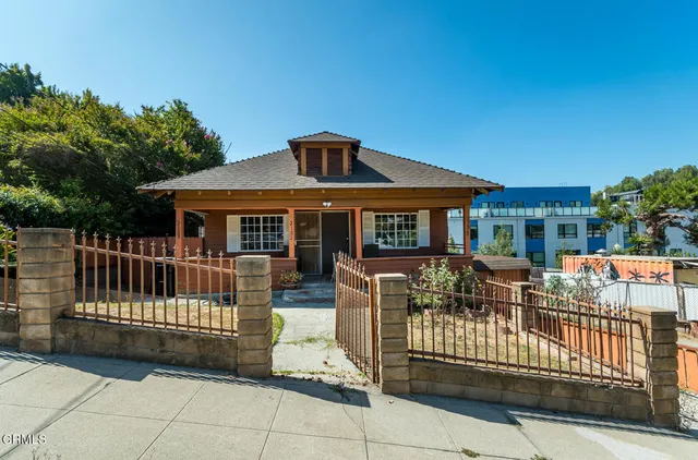 $1,080,000 | 2132 Branden Street, Los Angeles, CA 90026