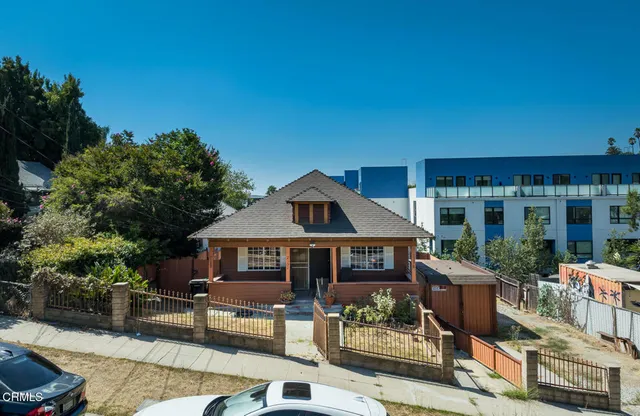 $1,080,000 | 2132 Branden Street, Los Angeles, CA 90026