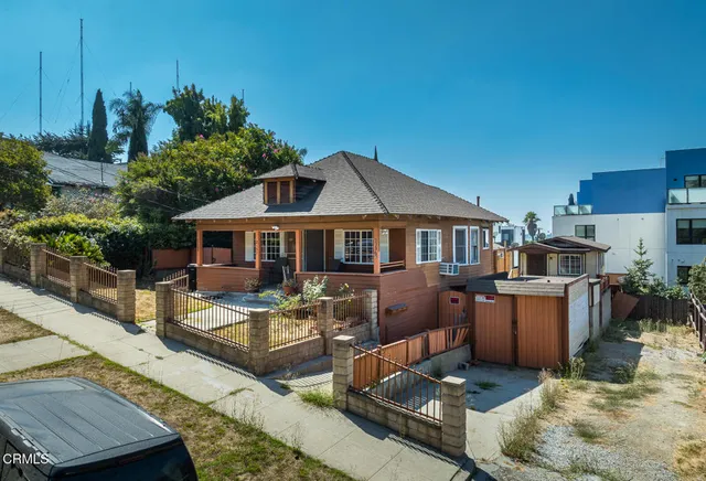 $1,080,000 | 2132 Branden Street, Los Angeles, CA 90026