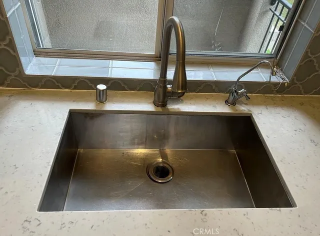 a close view of sink