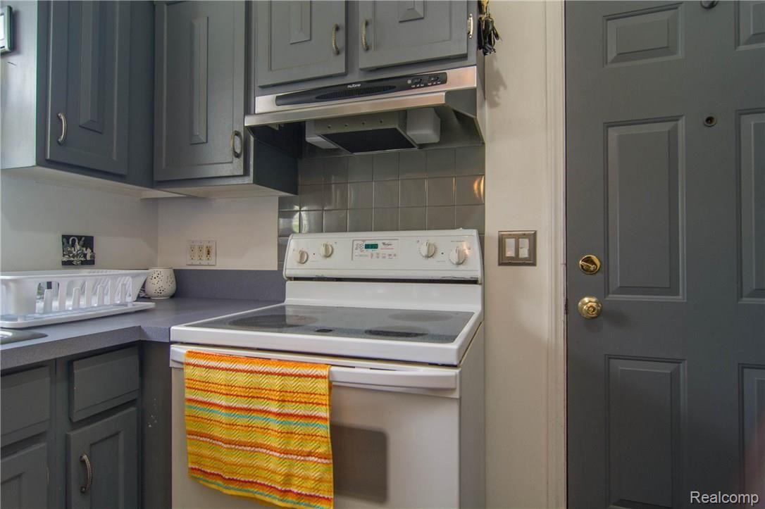5499 Liberty Bell Road Grand Blanc, MI 48439 - Photo 11 of 45 DSC_6703.jpg