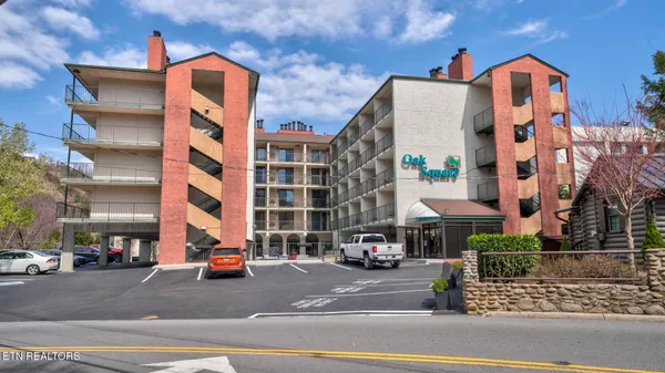 $249,900 | 685 River Road, Unit 306, Gatlinburg, TN 37738