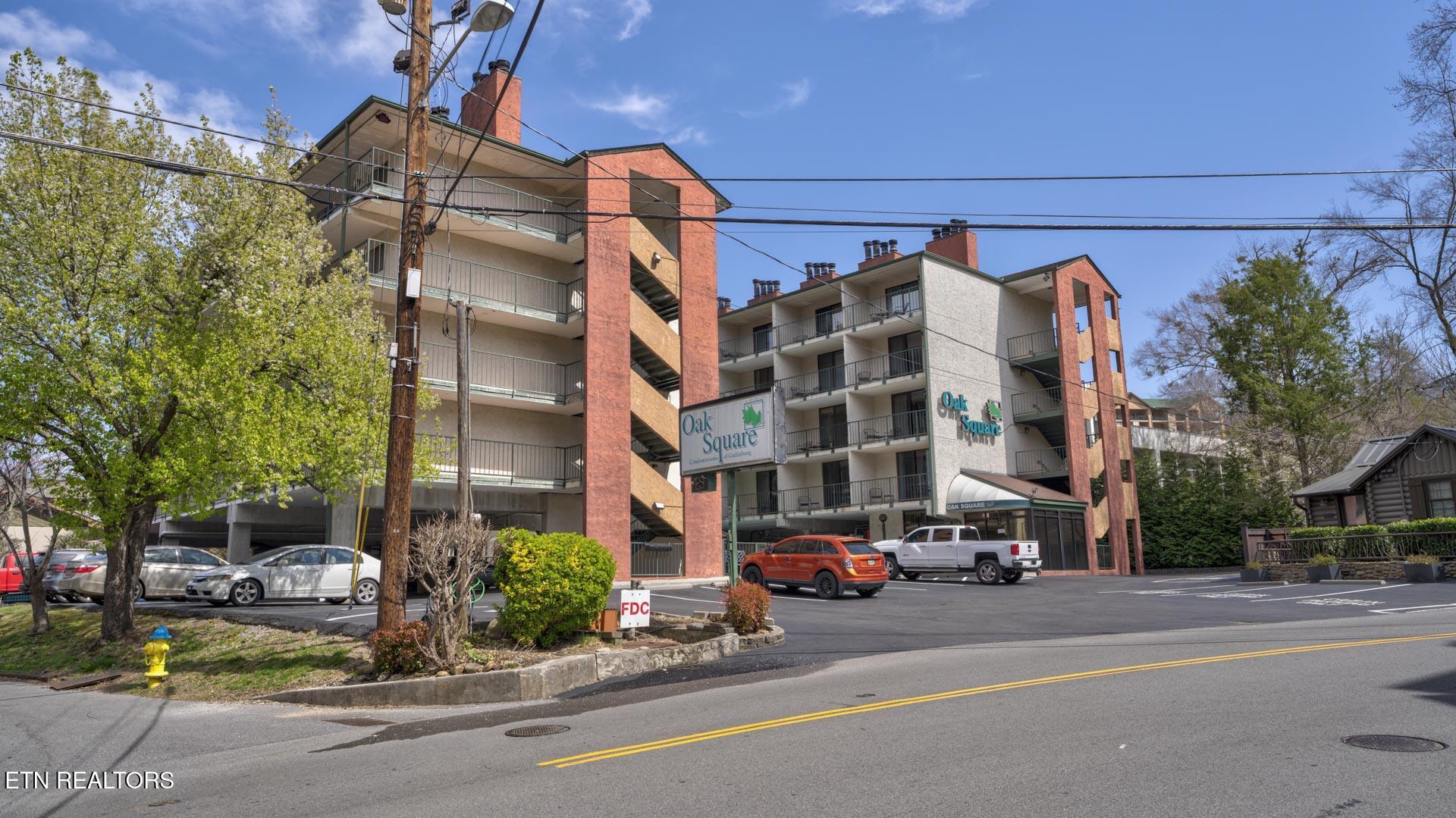 685 River Road, Unit 306 Gatlinburg, TN 37738 - Photo 31 of 33 Ottalini Pool Exterior-9