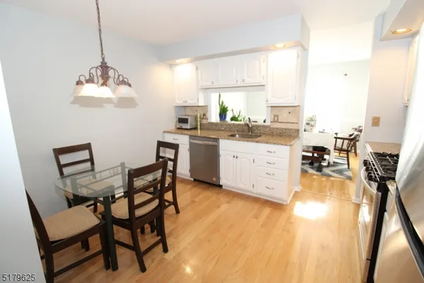 $3,750 | 11 Heritage Drive, Unit G, Chatham, NJ 07928