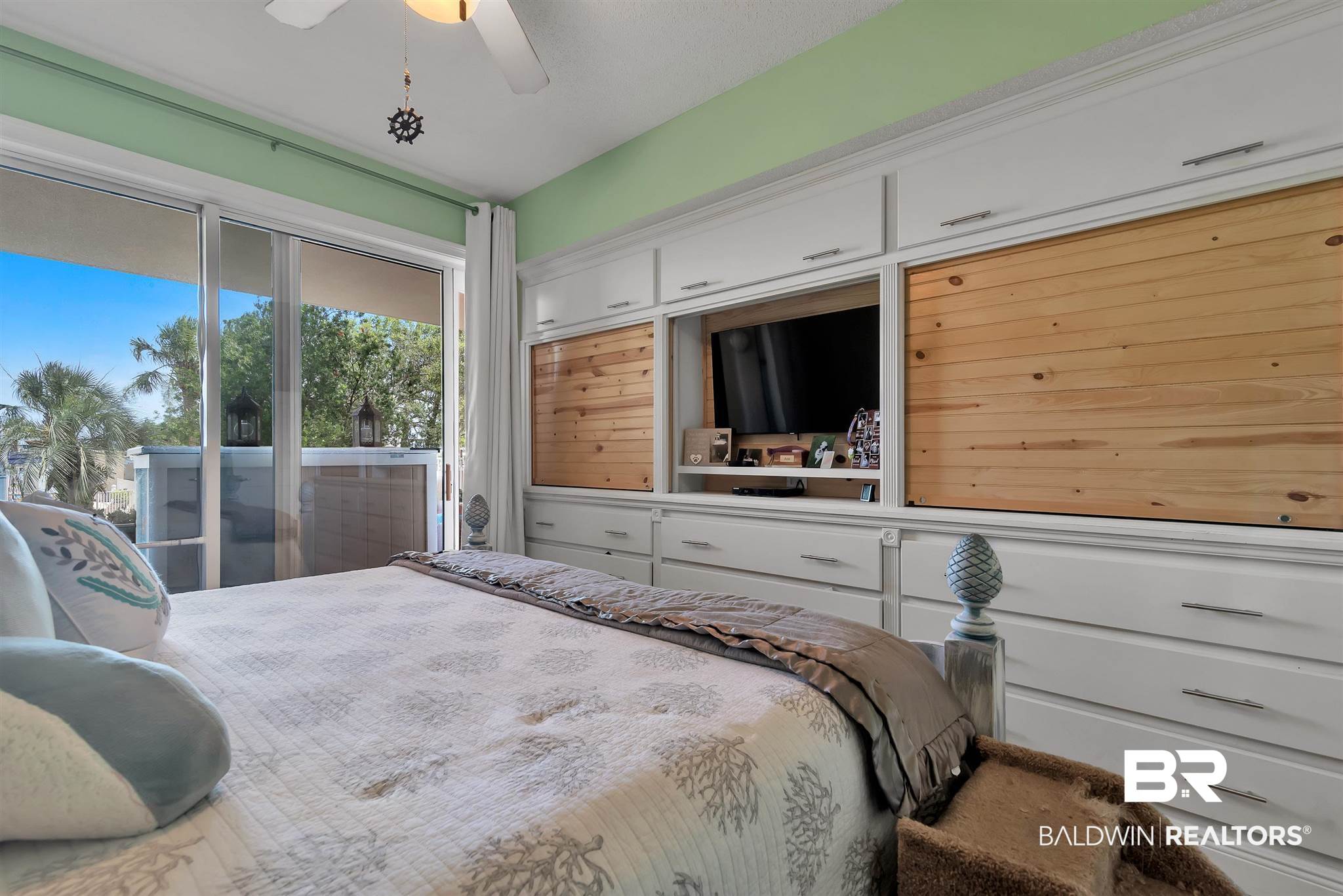 27282 Canal Road, Unit 112 Orange Beach, AL 36561 - Photo 11 of 47 BuiltIns Master Bedroom