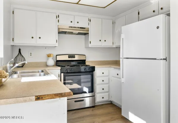 $339,000 | 1204 East Walnut Avenue, Unit B, Lompoc, CA 93436