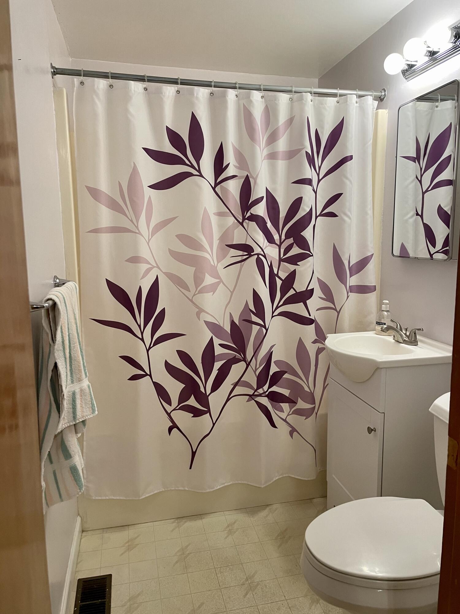 1535 Rainier Road Woodburn, OR 97071 - Photo 6 of 15 09C77096-D758-4688-9A5E-502CF839B784