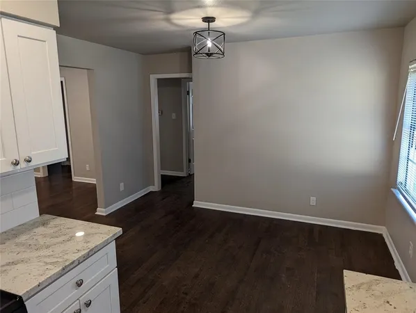 $1,645 | 5622 Elmlawn Drive, Houston, TX 77033