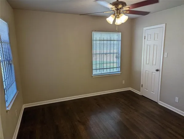 $1,645 | 5622 Elmlawn Drive, Houston, TX 77033