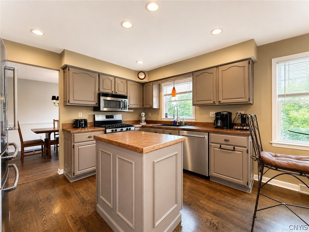 5773 Innsbruck Road Manlius, NY 13057 - Photo 4 of 35 Gallery Image 4