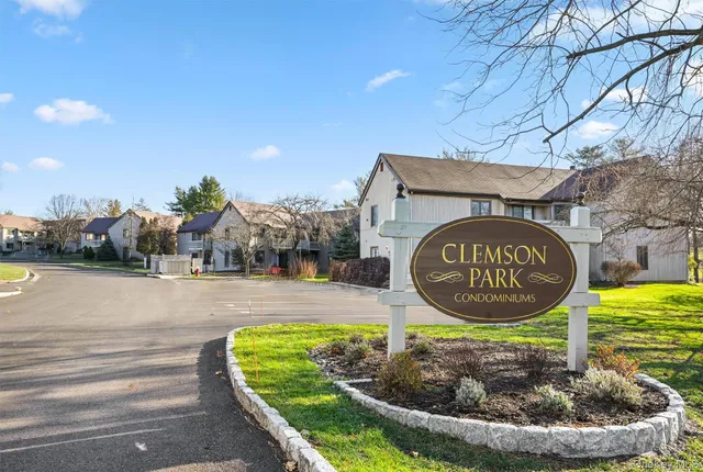 $185,000 | 59 Sycamore Drive, Middletown, NY 10940