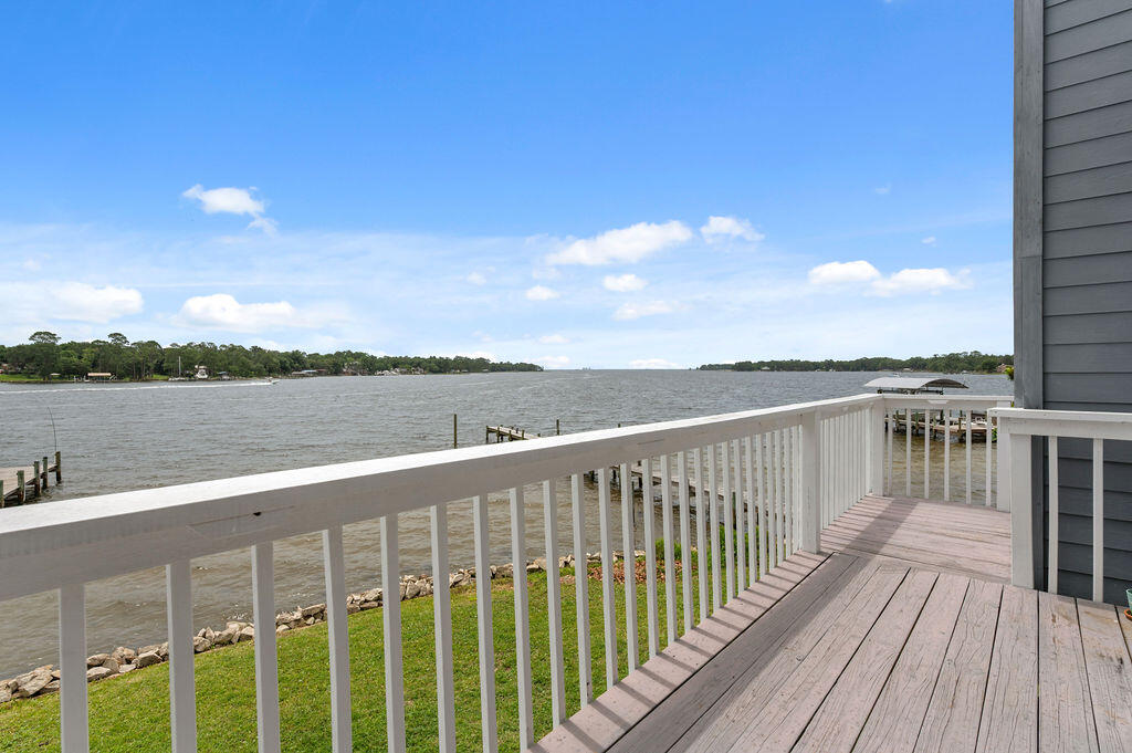 6 Bayshore Point Valparaiso, FL 32580 - Photo 24 of 70 6Bayshore-26