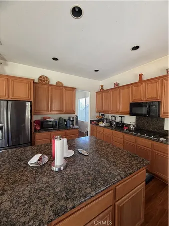 $924,999 | 28512 Meadow Heights Court, Canyon Country, CA 91387