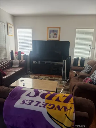 $974,990 | 28512 Meadow Heights Court, Canyon Country, CA 91387