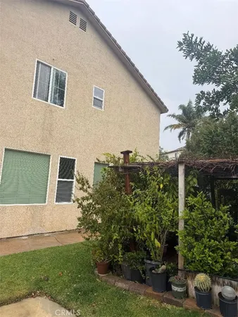 $974,990 | 28512 Meadow Heights Court, Canyon Country, CA 91387