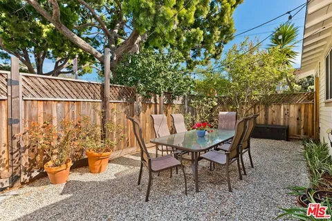 $1,750,000 | 667 Marine Street, Santa Monica, CA 90405