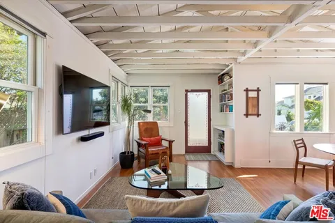 $1,750,000 | 667 Marine Street, Santa Monica, CA 90405