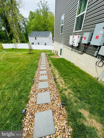 $2,400 | 1104 Shumi Court, Capitol Heights, MD 20743