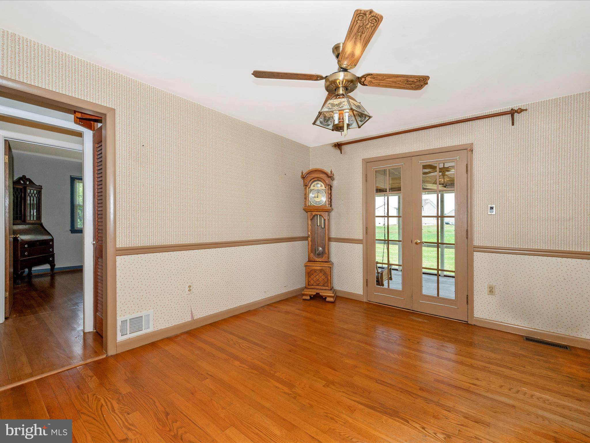 40 Georgetown Road Walkersville, MD 21793 - Photo 9 of 52 Dining Room