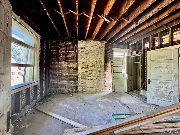$39,900 | 5174 Cabanne Avenue, St. Louis, MO 63113