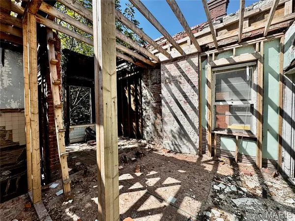 $39,900 | 5174 Cabanne Avenue, St. Louis, MO 63113