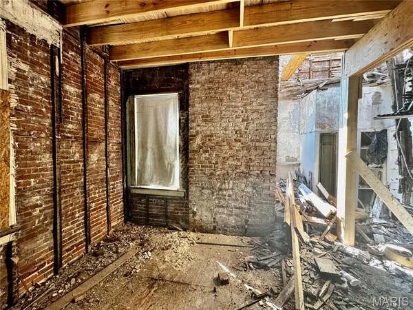$39,900 | 5174 Cabanne Avenue, St. Louis, MO 63113