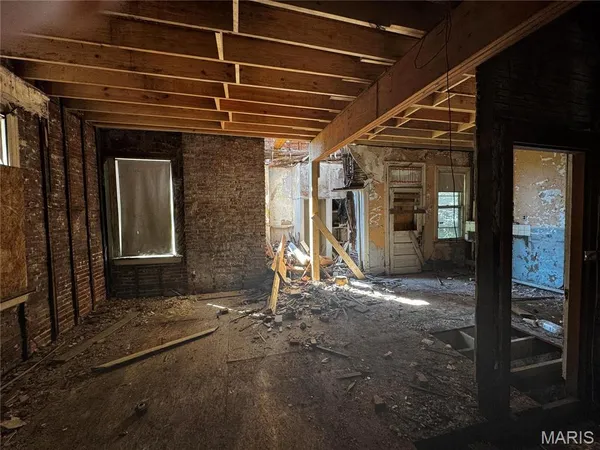 $39,900 | 5174 Cabanne Avenue, St. Louis, MO 63113