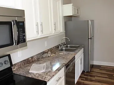 $1,200 | 212 East McKnight Drive, Murfreesboro, TN 37130