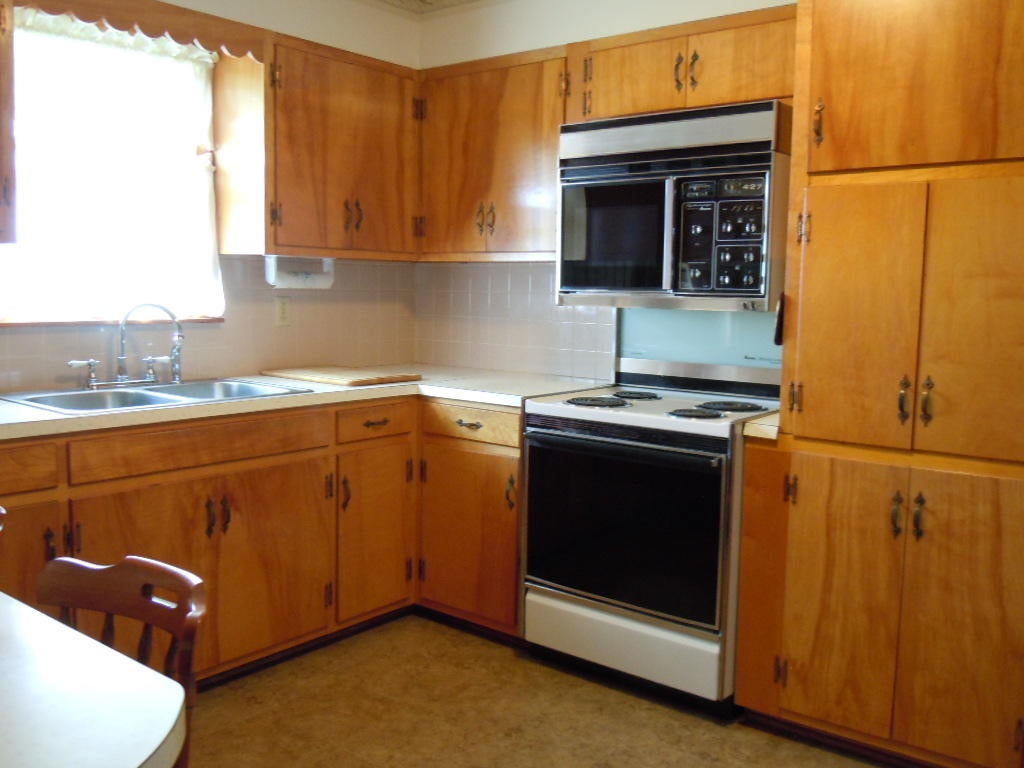 82 Beard Heights Addition Road Buckeye, WV 24924 - Photo 16 of 18 Gallery Image 16