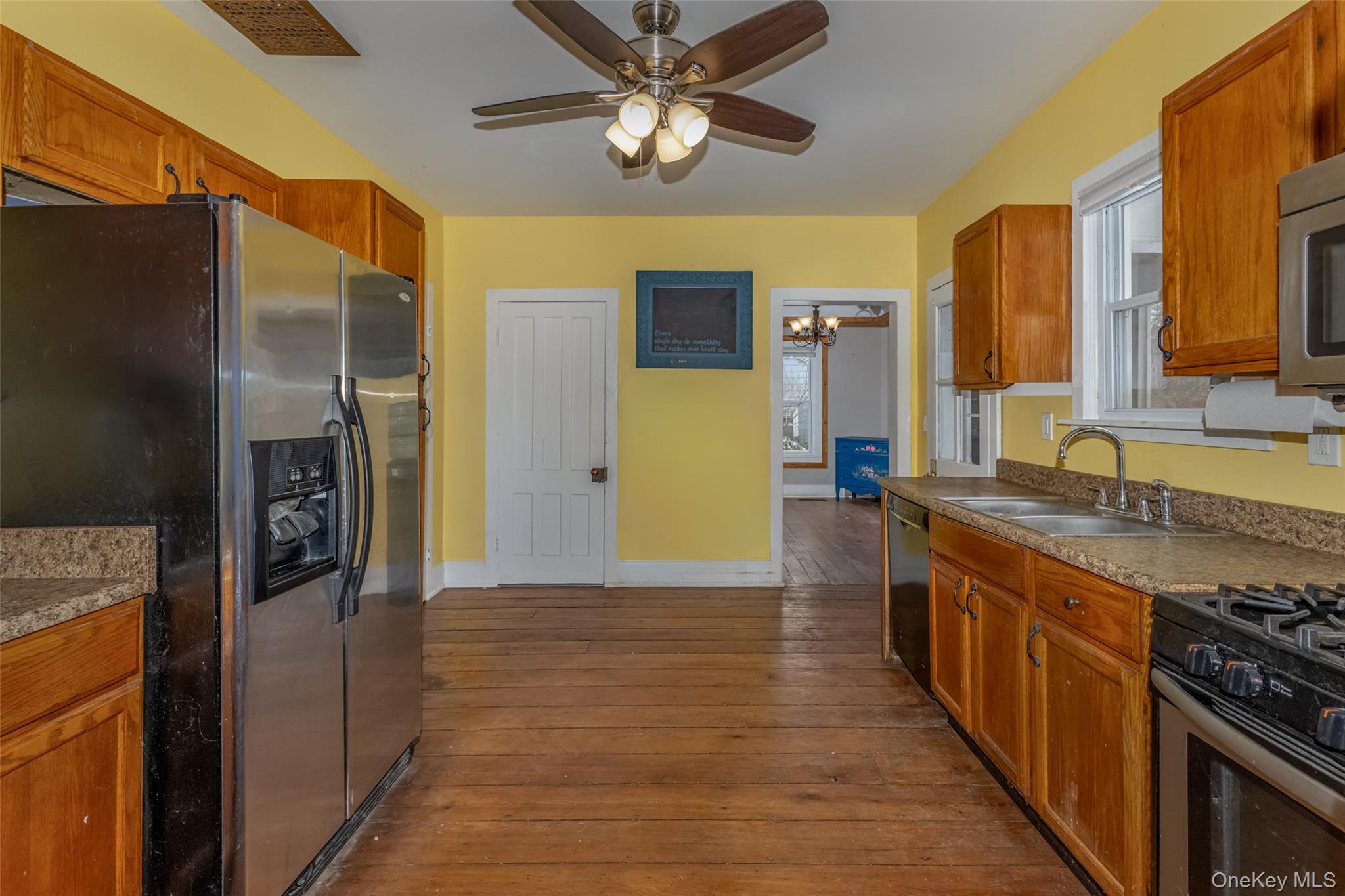 137 Summitville Road Wurtsboro, NY 12790 - Photo 9 of 34