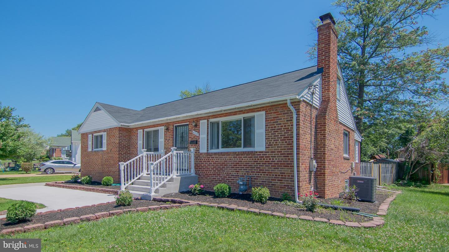 6023 Dinwiddie Street Springfield, VA 22150 - Photo 2 of 44