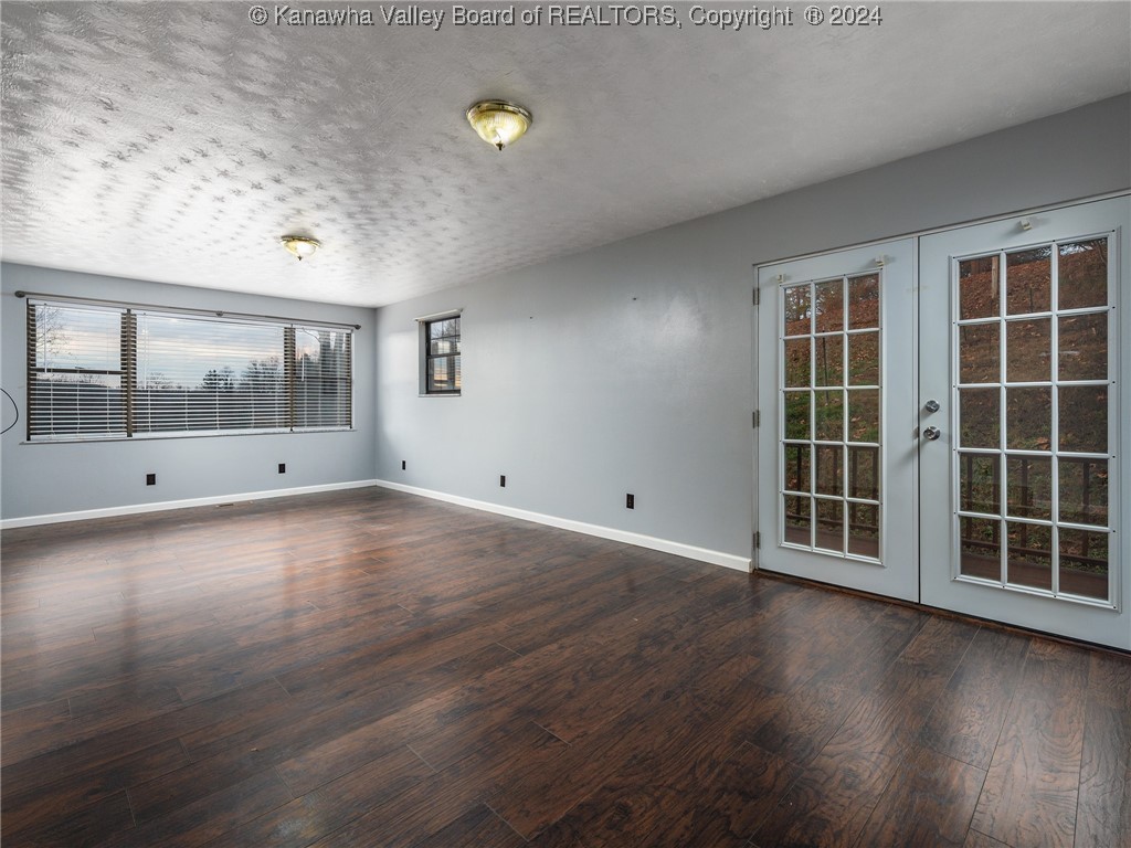 34 Hereford Road Hurricane, WV 25526 - Photo 12 of 23 Gallery Image 12