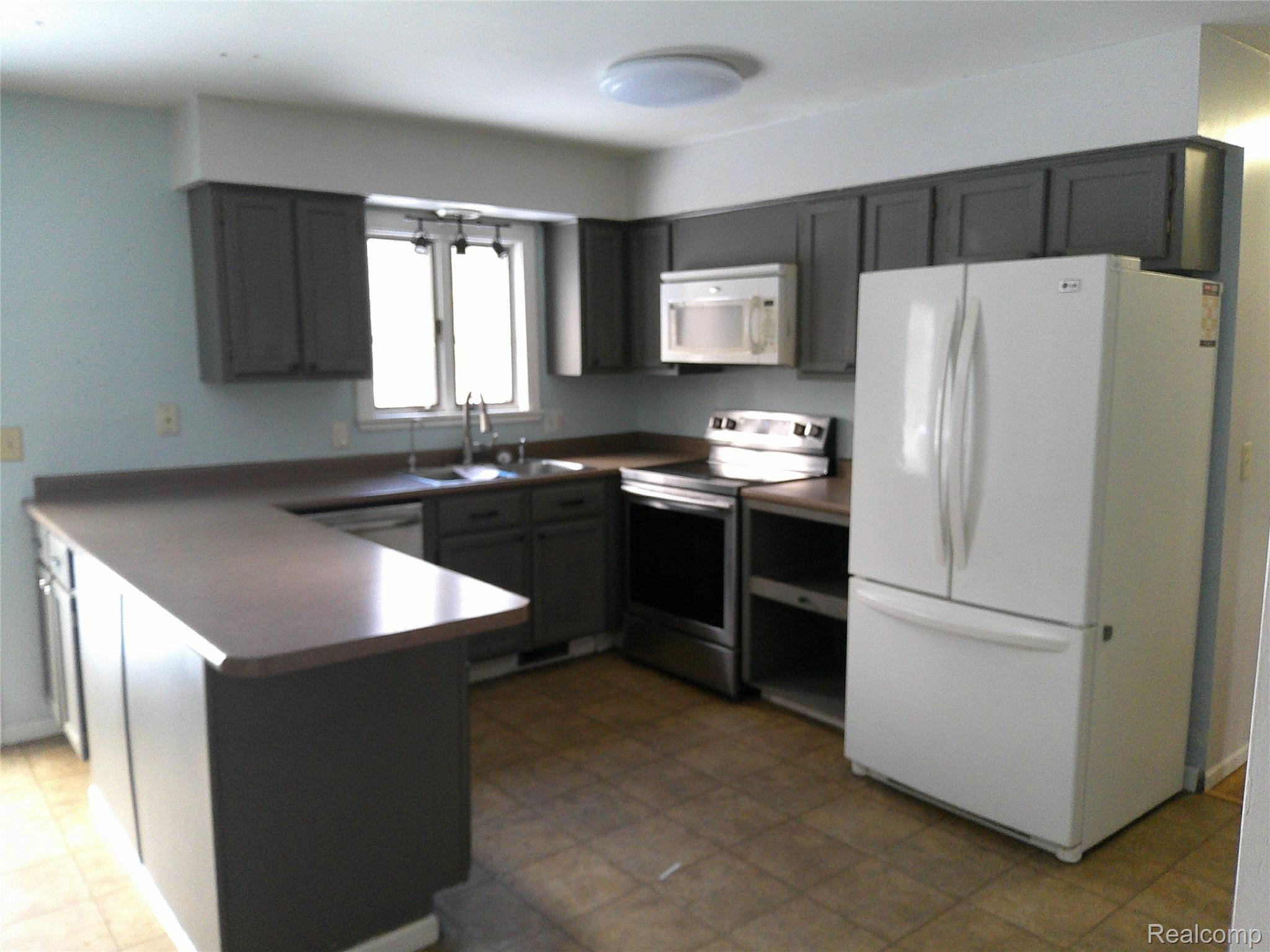 3732 Fish Lake Road Lapeer, MI 48446 - Photo 7 of 19 DSCF0107.JPG