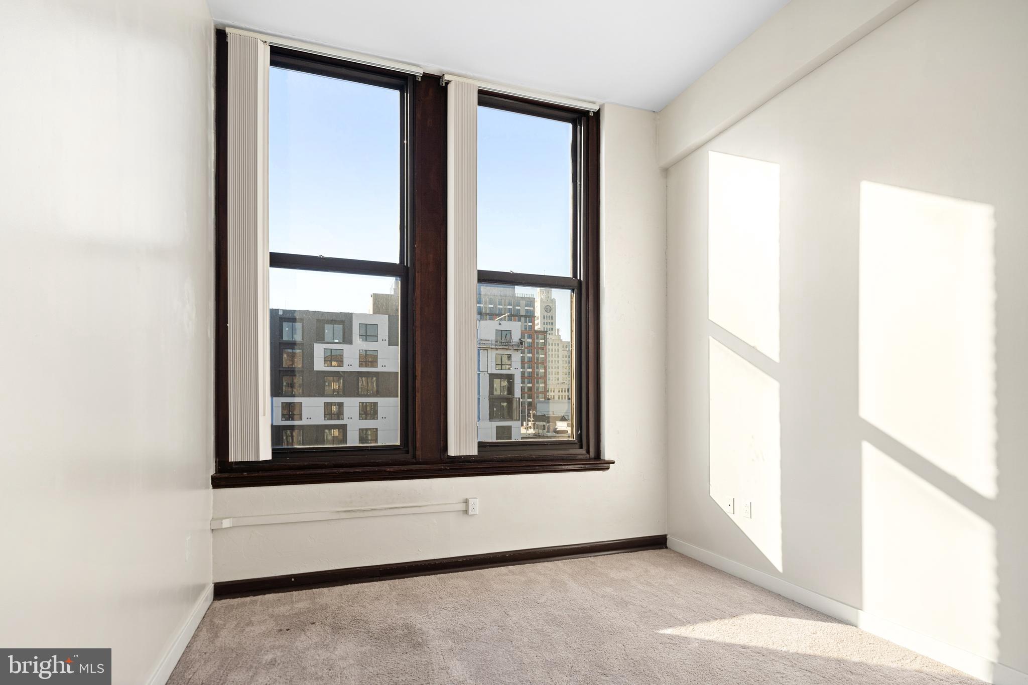523 North Broad Street, Unit P1 Philadelphia, PA 19123 - Photo 18 of 37 a view of an empty room with a window