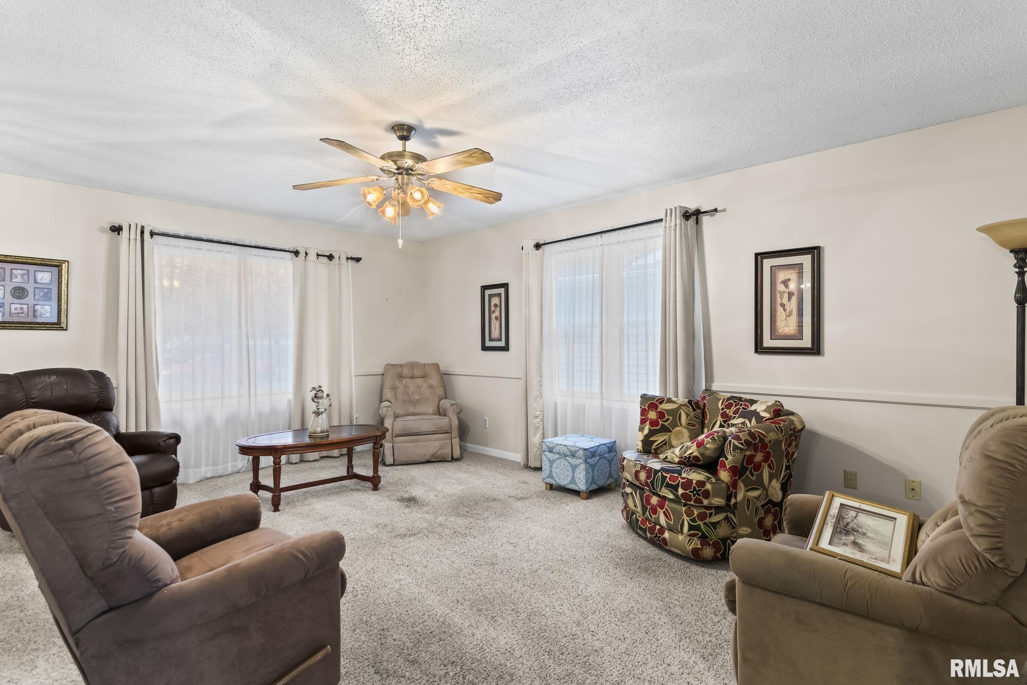 217 Walnut Valley Drive Springfield, IL 62707 - Photo 7 of 31