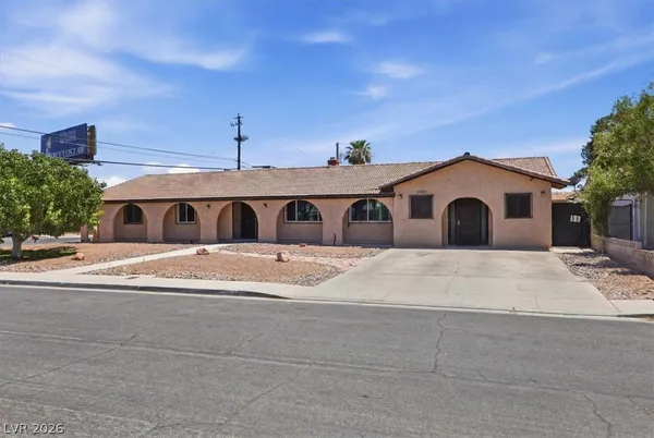 $700,000 | 4987 East Idaho Avenue, Las Vegas, NV 89104