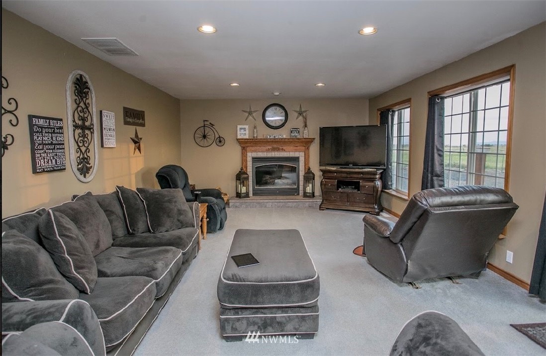 10802 Dodson Road Northwest Ephrata, WA 98823 - Photo 14 of 20 Gallery Image 14