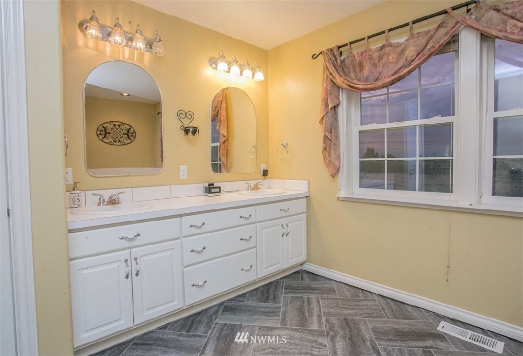 10802 Dodson Road Northwest Ephrata, WA 98823 - Photo 20 of 20 Gallery Image 20