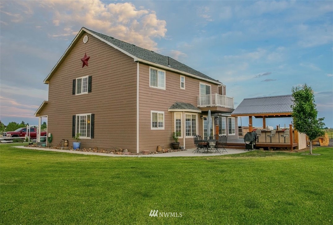 10802 Dodson Road Northwest Ephrata, WA 98823 - Photo 3 of 20 Gallery Image 3